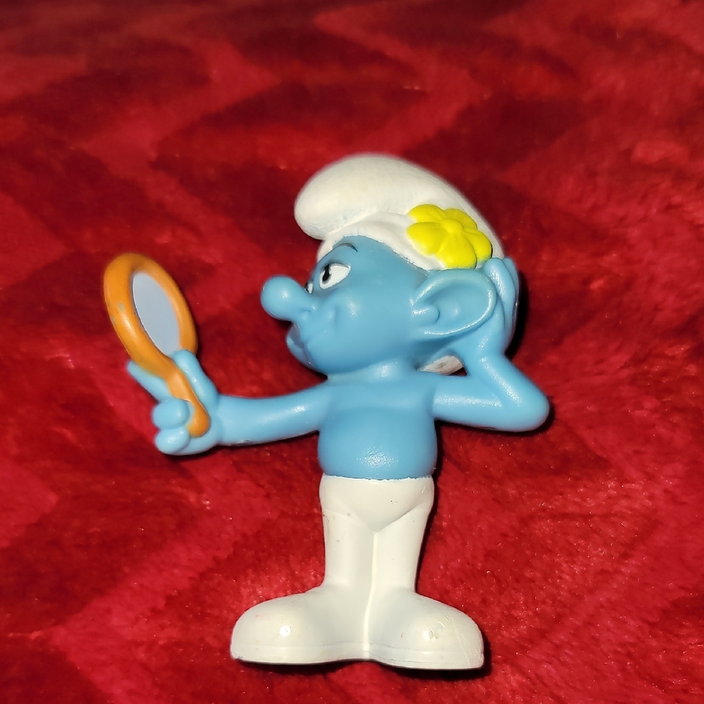2013 "Vanity" Smurf Holding Hand Mirror PVC Toy Figure McDonald's Happy Meal